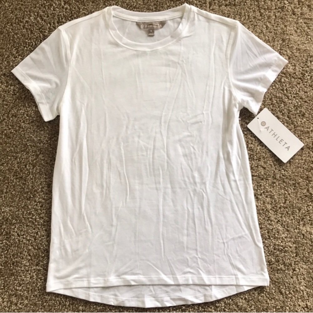 NEW WITH TAGS Athleta Cloudlight Fusion Tee